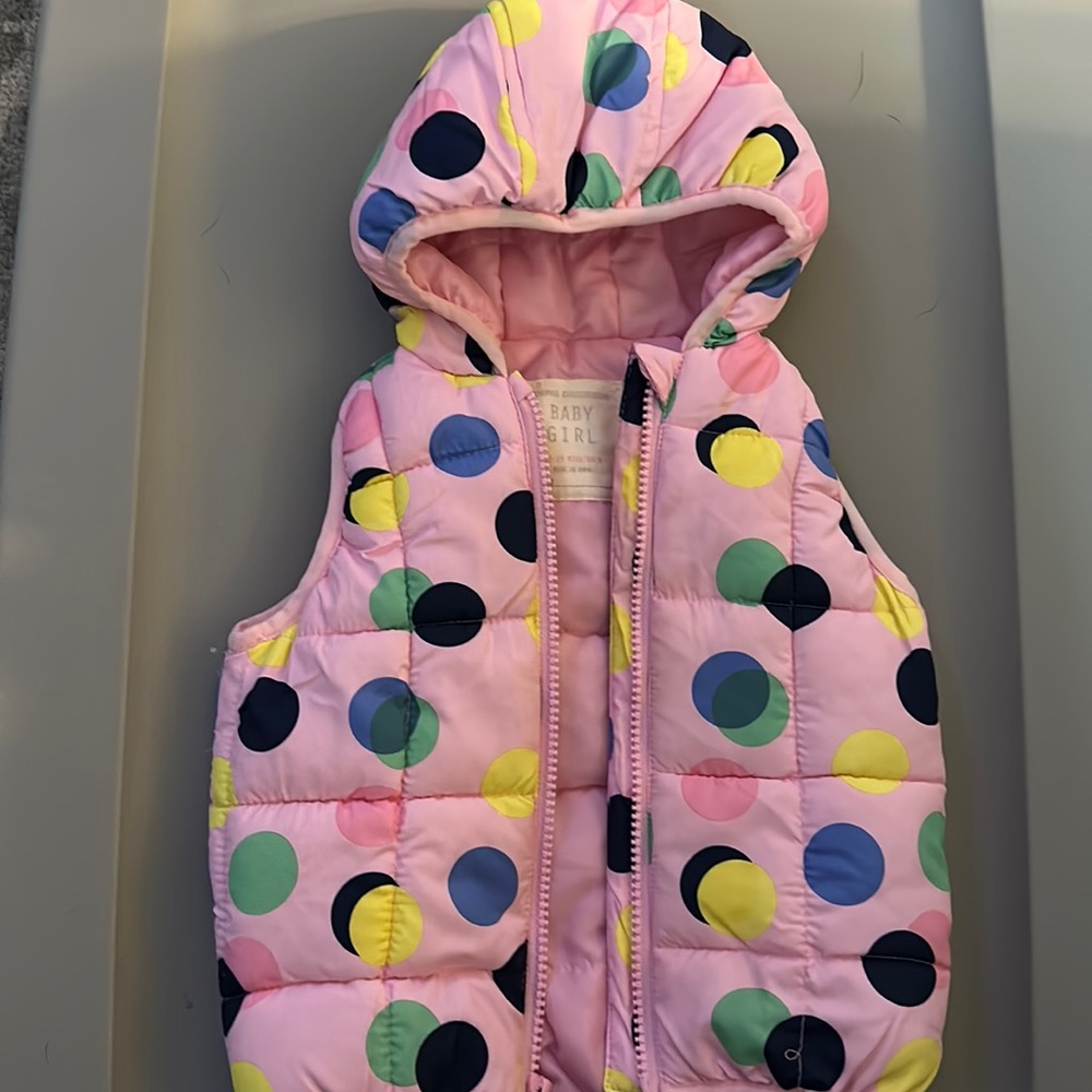 Baby girl/ toddler size 12-18 months cute polk a dot puffer vest